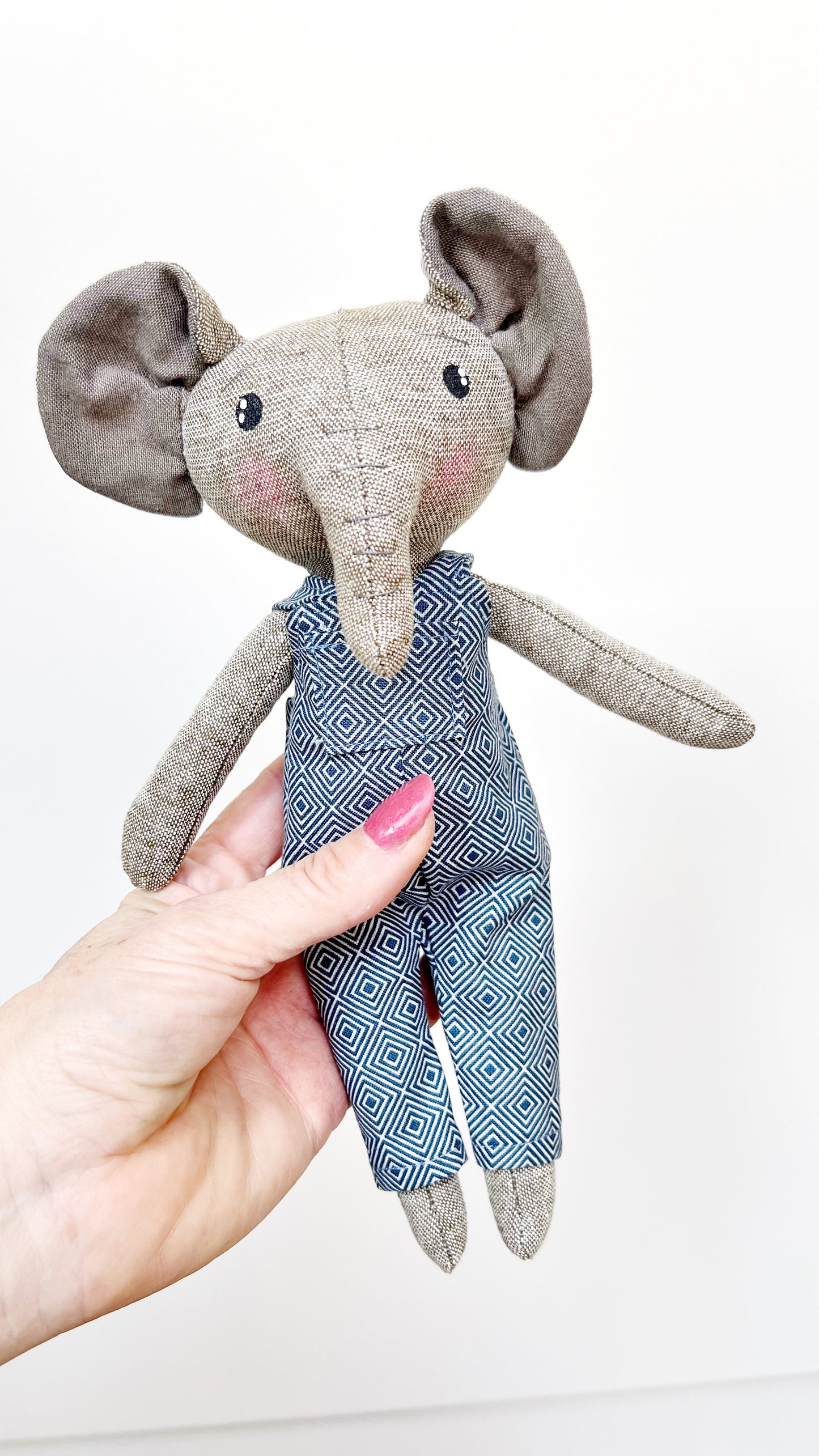 Pocket Elephant, Pocket Animal